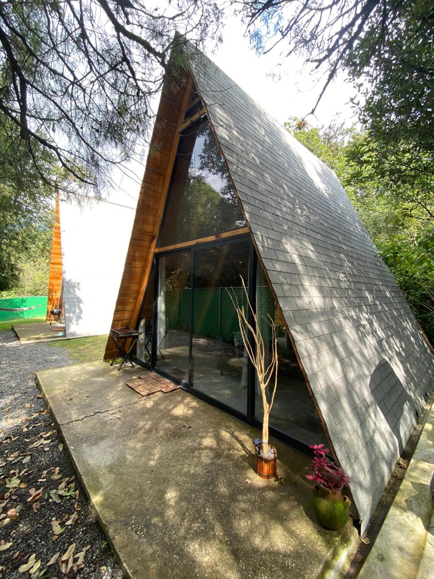 Cabanas Alpina, Romantica Y Acogedora A 10 Minutos Del Centro Tepoztlan Exterior photo